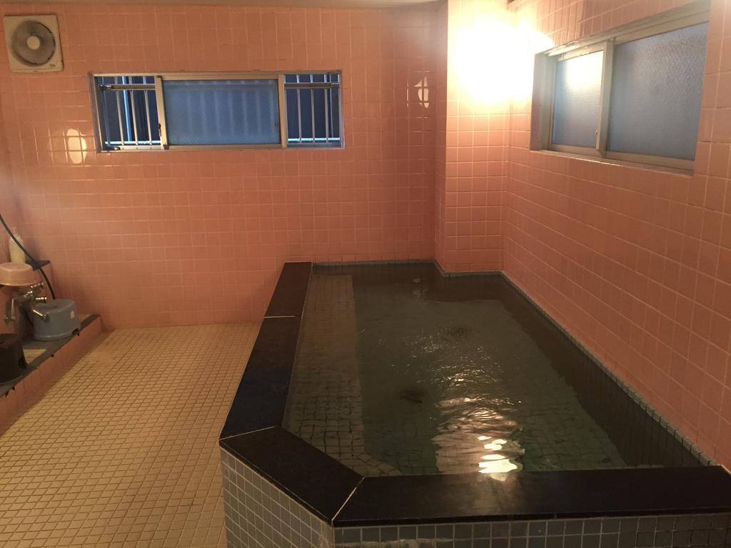 Business Hotel Shinbashi Osaka Bagian luar foto