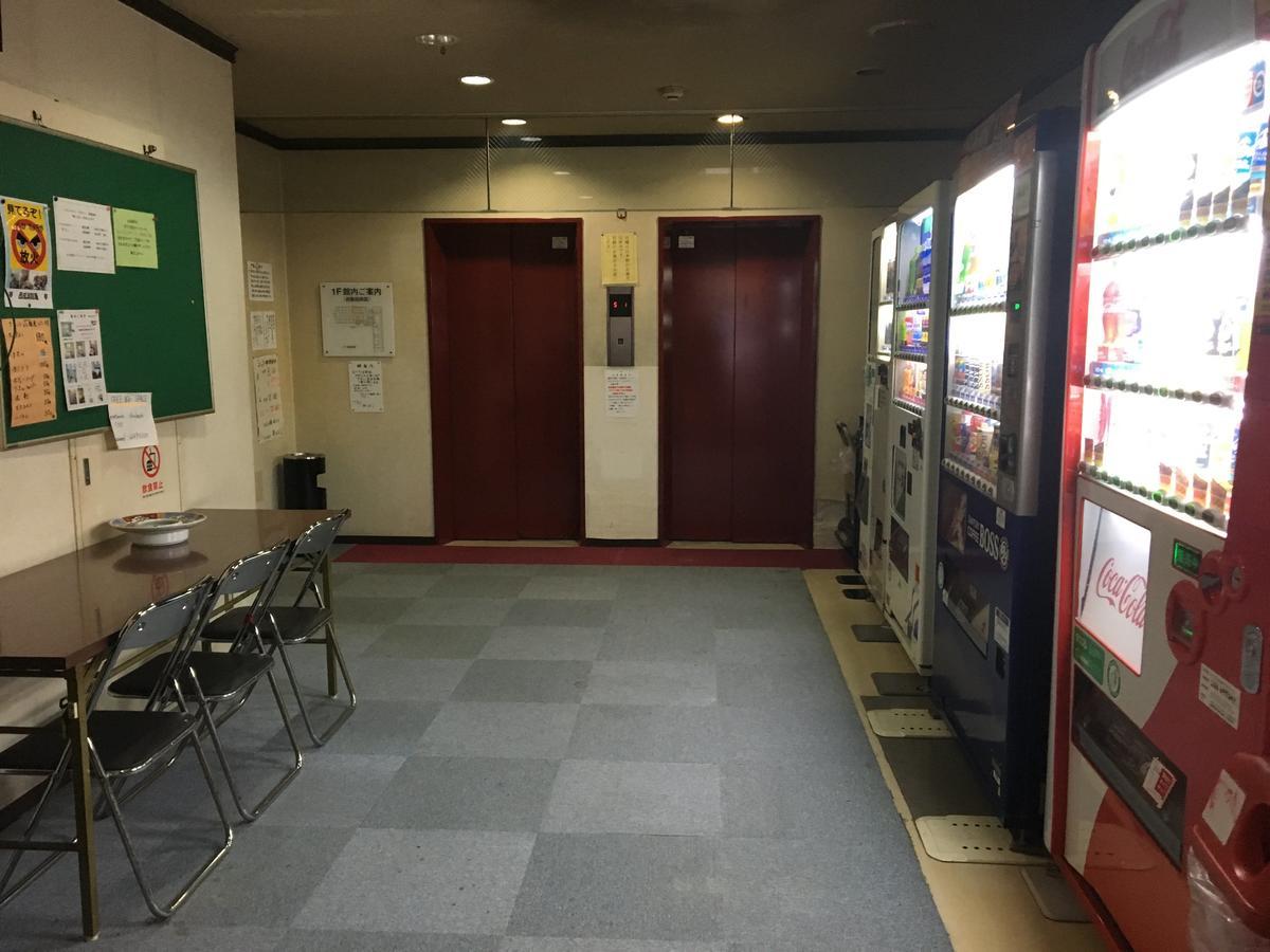 Business Hotel Shinbashi Osaka Bagian luar foto