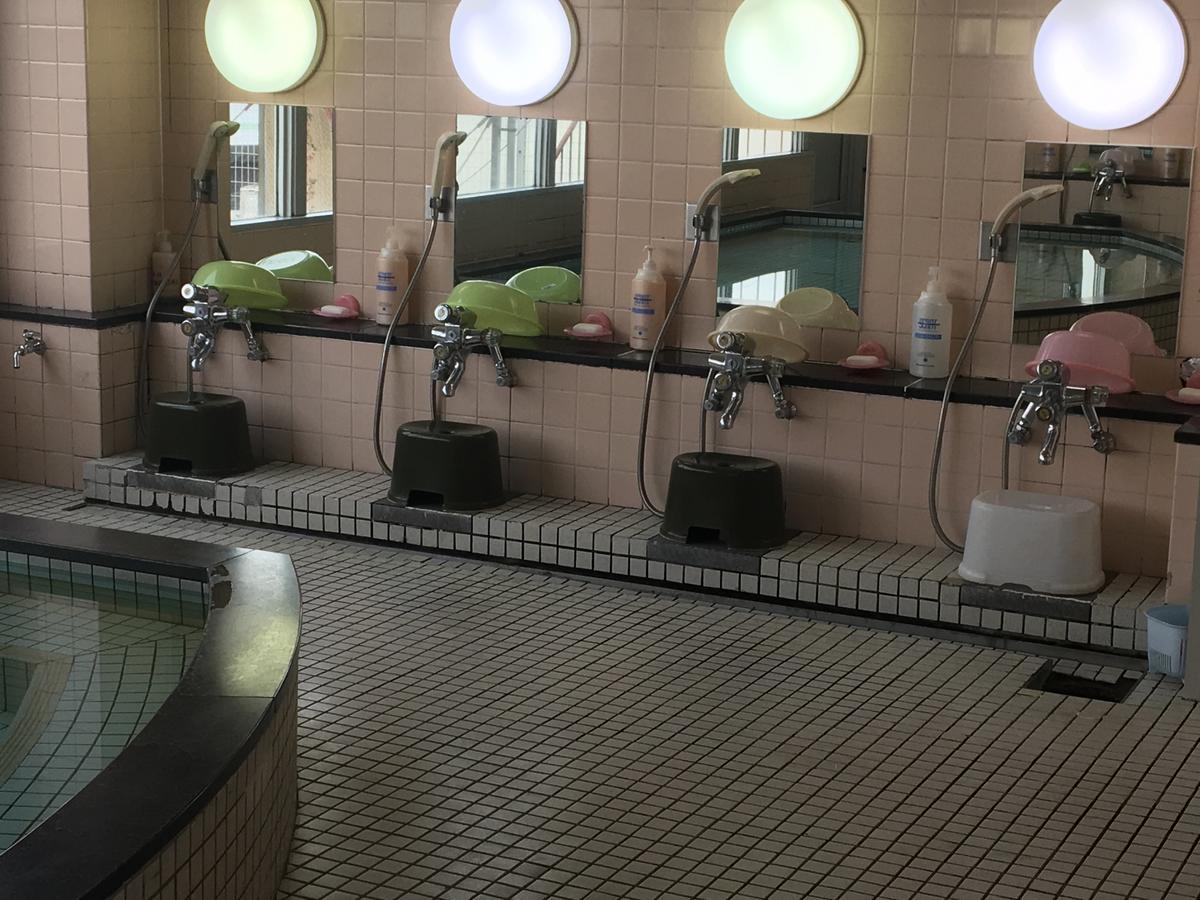 Business Hotel Shinbashi Osaka Bagian luar foto